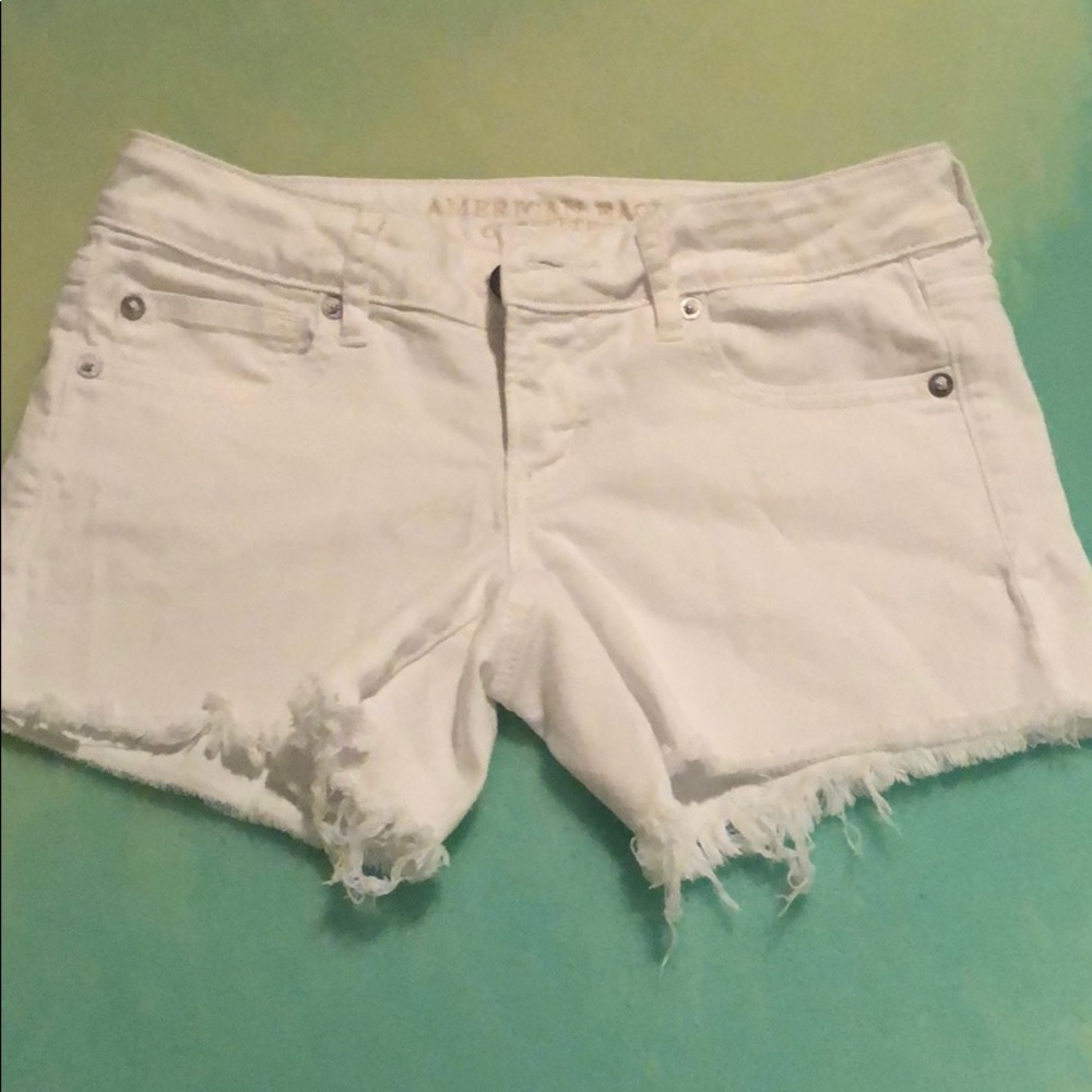 White American eagle shorts